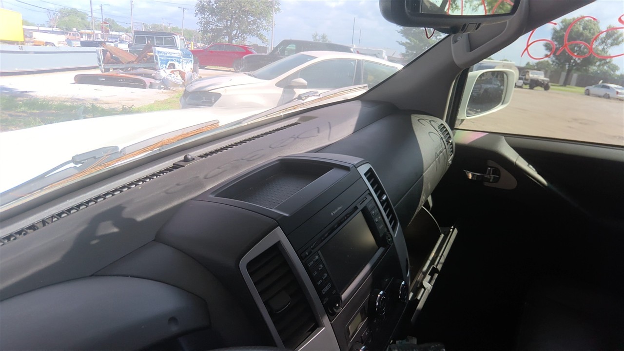 https://f005.backblazeb2.com/file/img-partshotlines-com/Inventory/EX921/Vehicle/8442_10.jpg