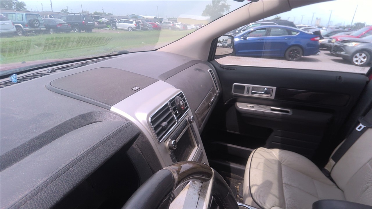 https://f005.backblazeb2.com/file/img-partshotlines-com/Inventory/EX921/Vehicle/8454_11.jpg