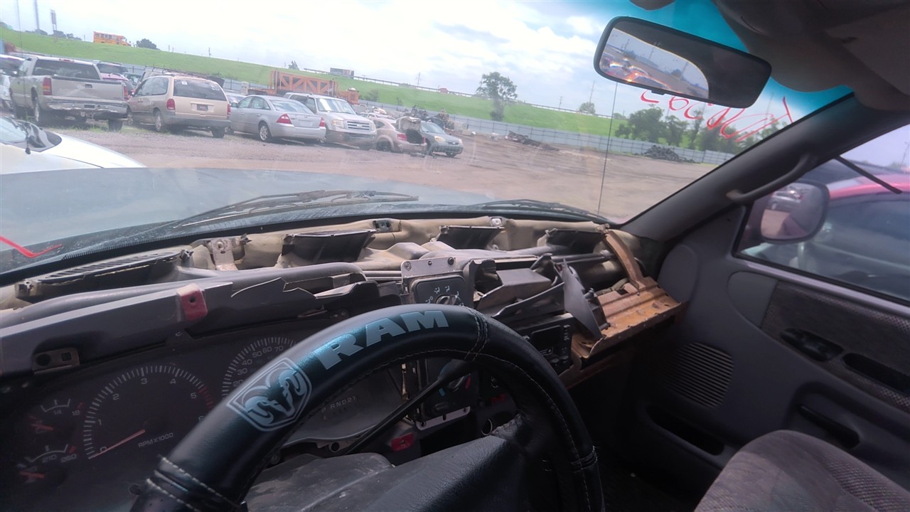 https://f005.backblazeb2.com/file/img-partshotlines-com/Inventory/EX921/Vehicle/8507_09.jpg