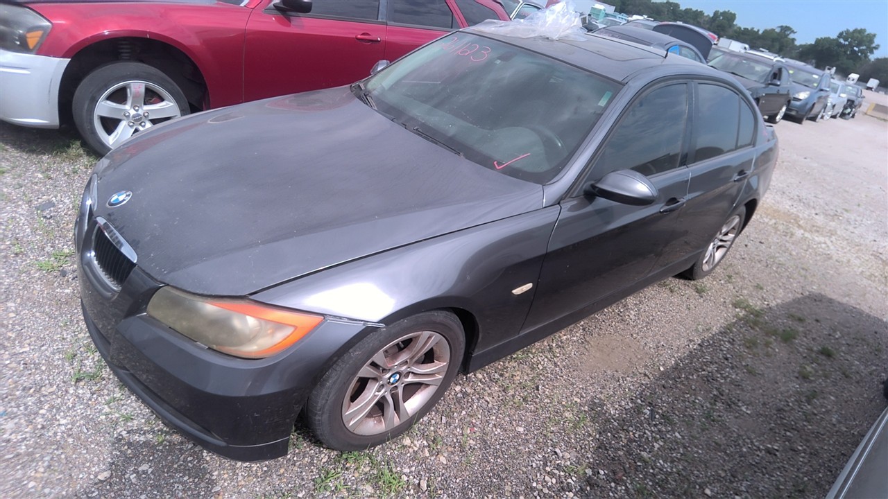 https://f005.backblazeb2.com/file/img-partshotlines-com/Inventory/EX921/Vehicle/8529_05.jpg