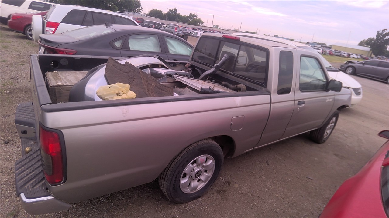 https://f005.backblazeb2.com/file/img-partshotlines-com/Inventory/EX921/Vehicle/8589_07.jpg