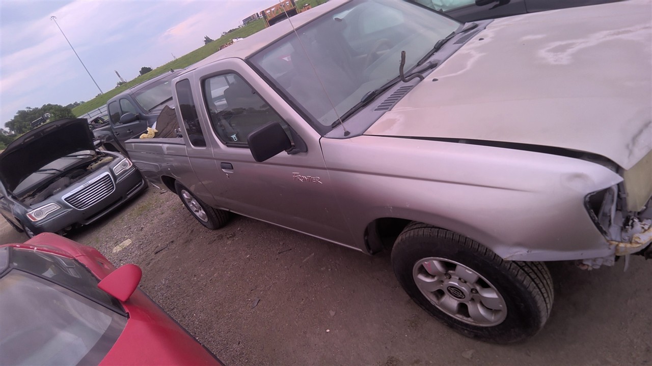 https://f005.backblazeb2.com/file/img-partshotlines-com/Inventory/EX921/Vehicle/8589_08.jpg