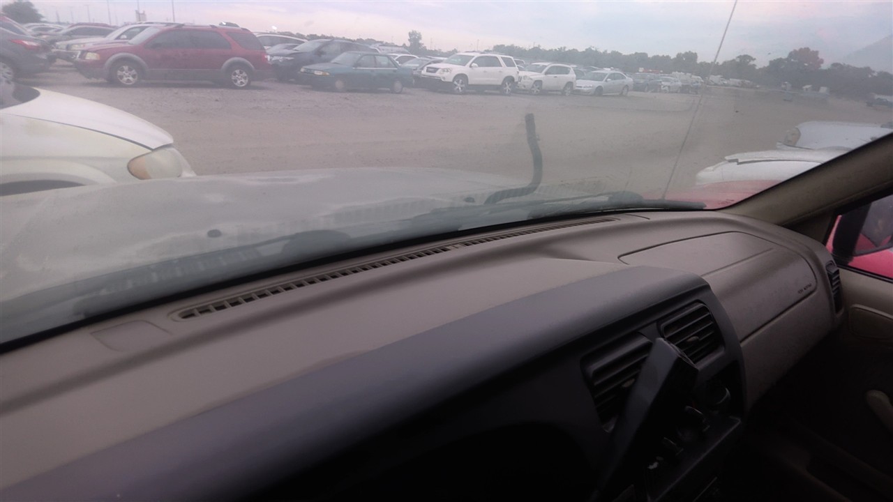 https://f005.backblazeb2.com/file/img-partshotlines-com/Inventory/EX921/Vehicle/8589_10.jpg