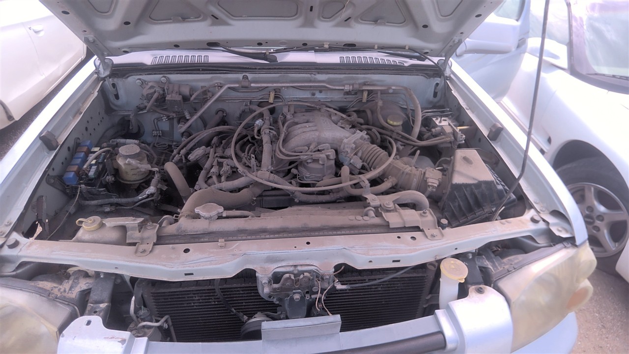 https://f005.backblazeb2.com/file/img-partshotlines-com/Inventory/EX921/Vehicle/8590_01.jpg