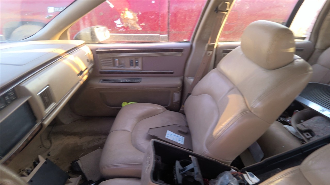 https://f005.backblazeb2.com/file/img-partshotlines-com/Inventory/EX921/Vehicle/8607_12.jpg