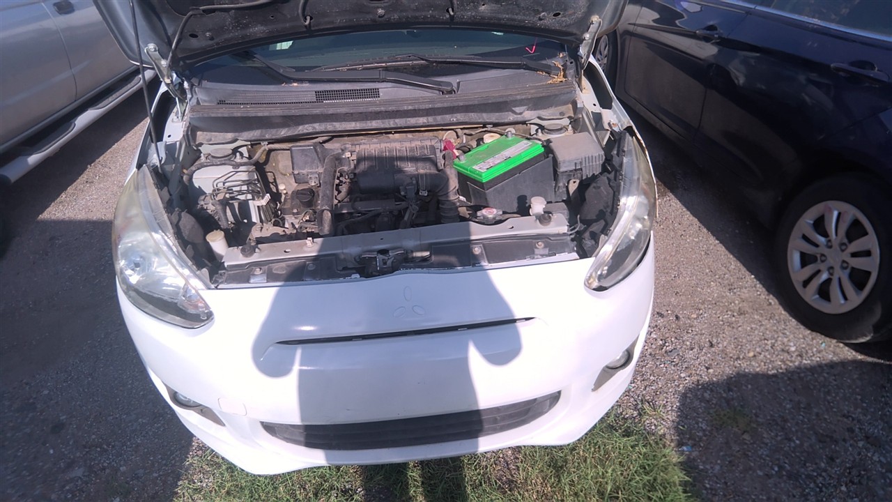 https://f005.backblazeb2.com/file/img-partshotlines-com/Inventory/EX921/Vehicle/8611_01.jpg