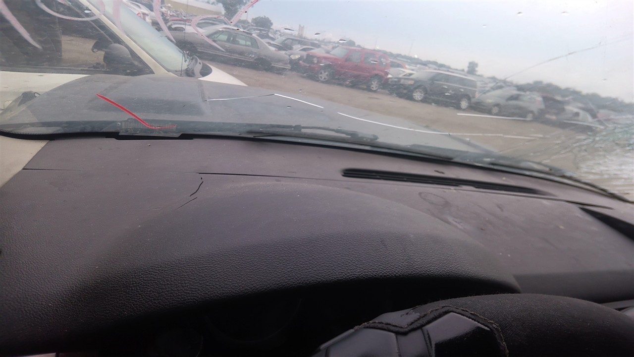 https://f005.backblazeb2.com/file/img-partshotlines-com/Inventory/EX921/Vehicle/8677_09.jpg