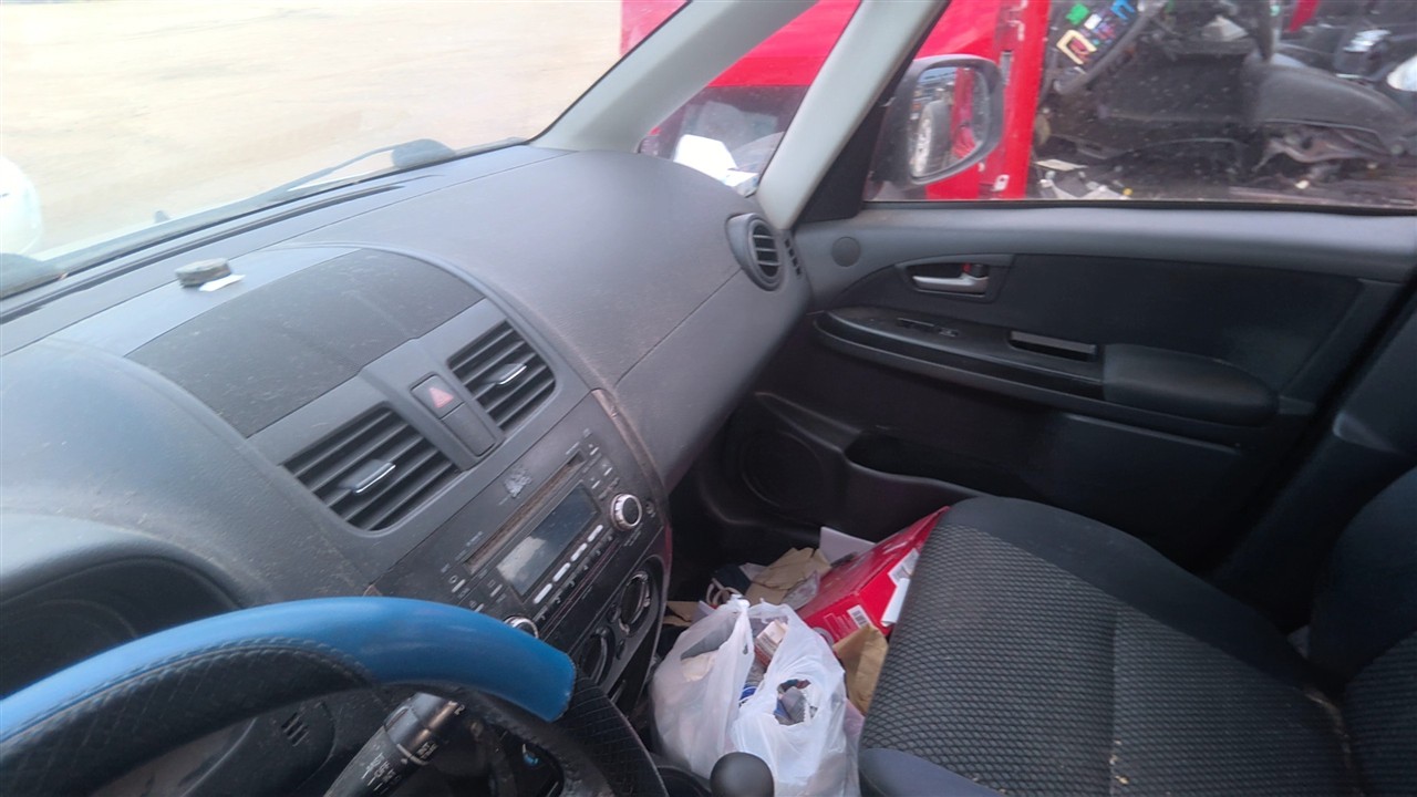 https://f005.backblazeb2.com/file/img-partshotlines-com/Inventory/EX921/Vehicle/8720_11.jpg