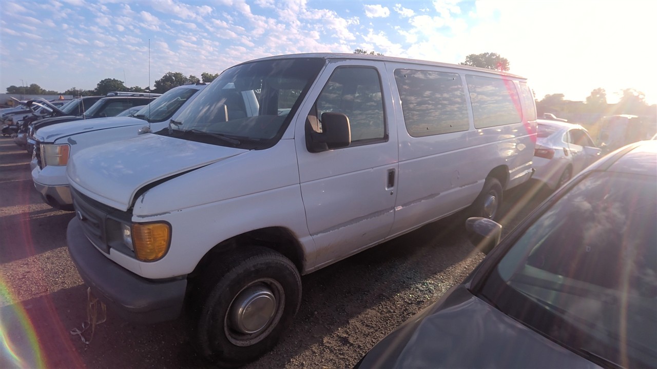 https://f005.backblazeb2.com/file/img-partshotlines-com/Inventory/EX921/Vehicle/8787_01.jpg