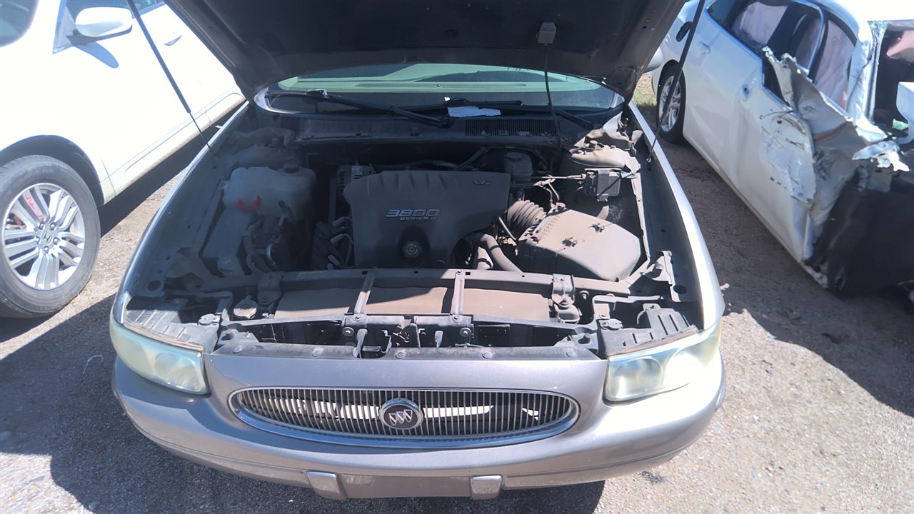 https://f005.backblazeb2.com/file/img-partshotlines-com/Inventory/EX921/Vehicle/8818_02.jpg