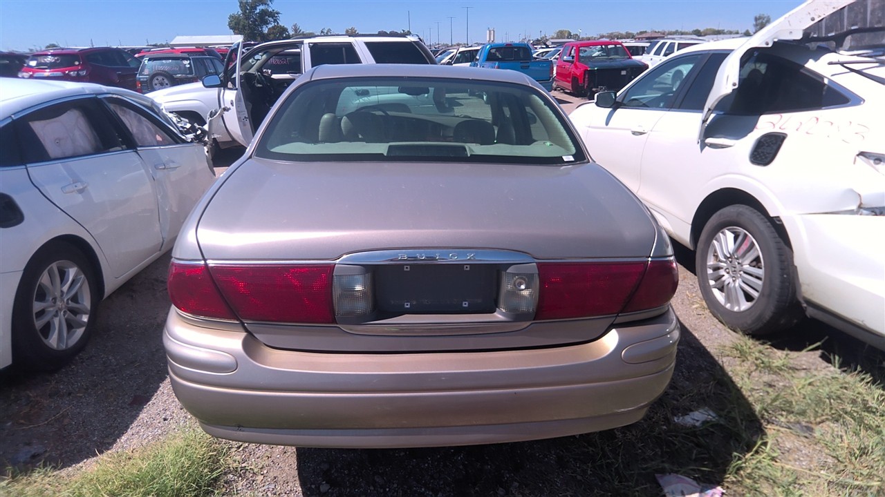 https://f005.backblazeb2.com/file/img-partshotlines-com/Inventory/EX921/Vehicle/8818_06.jpg