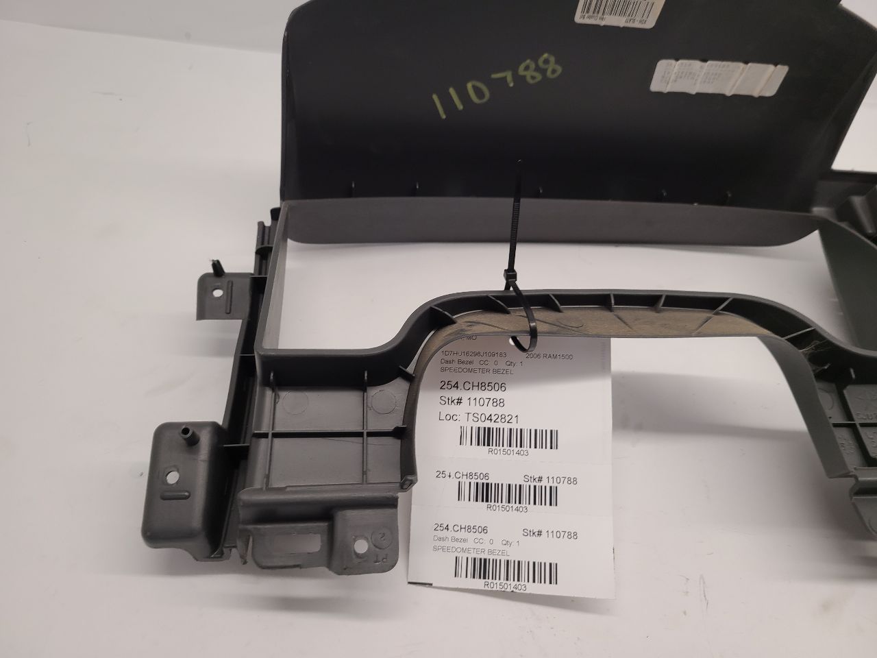 https://f005.backblazeb2.com/file/img-partshotlines-com/Inventory/EX94/Inventory/1501403_09.jpg