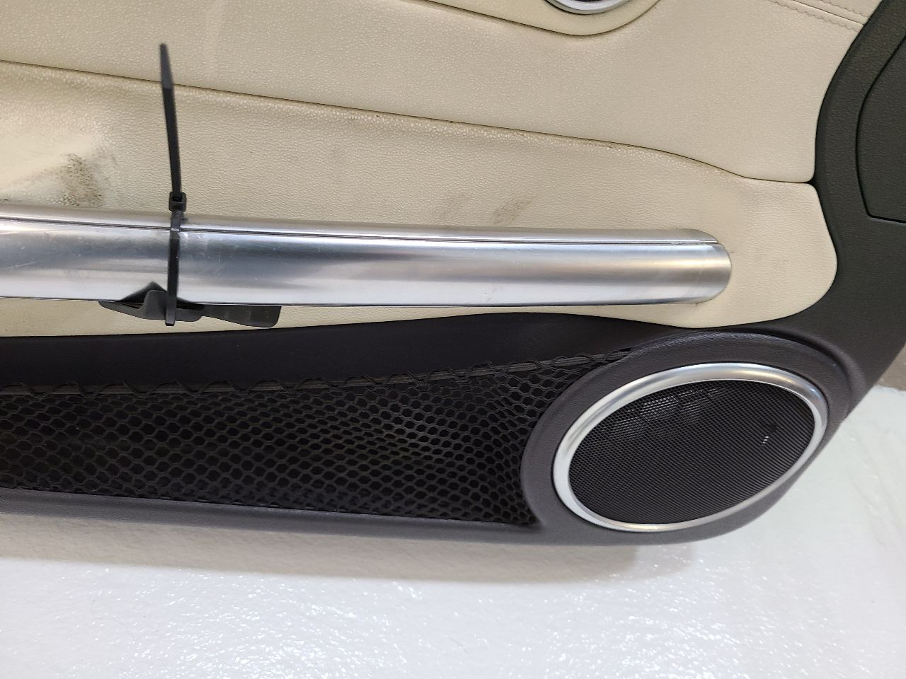 https://f005.backblazeb2.com/file/img-partshotlines-com/Inventory/EX94/Inventory/2117915_02.jpg