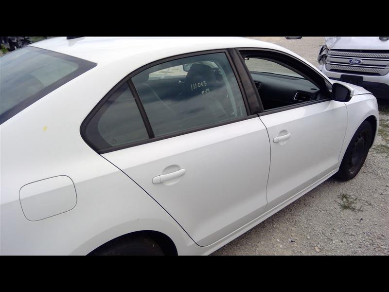 https://f005.backblazeb2.com/file/img-partshotlines-com/Inventory/EX94/Vehicle/128468_06.jpg