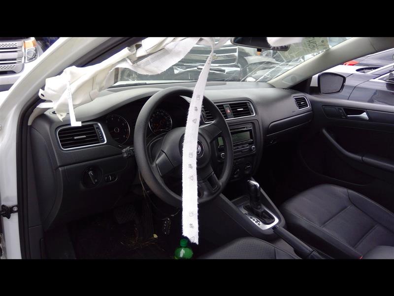 https://f005.backblazeb2.com/file/img-partshotlines-com/Inventory/EX94/Vehicle/128468_12.jpg
