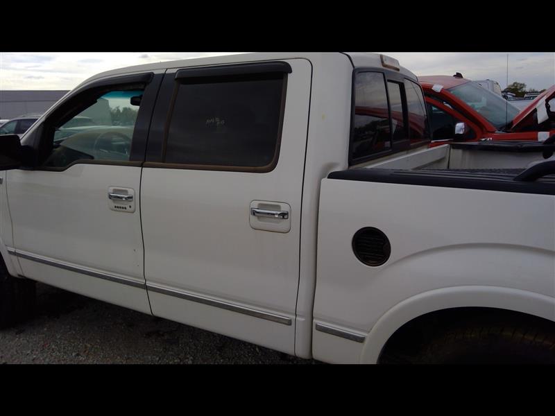 https://f005.backblazeb2.com/file/img-partshotlines-com/Inventory/EX94/Vehicle/139053_12.jpg