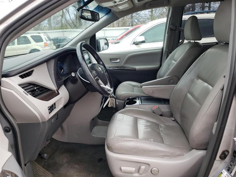 https://f005.backblazeb2.com/file/img-partshotlines-com/Inventory/EX94/Vehicle/145449_07.jpg
