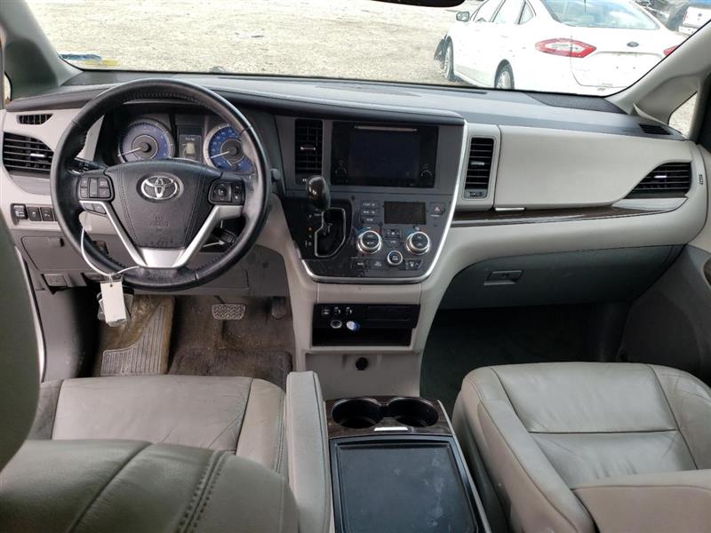https://f005.backblazeb2.com/file/img-partshotlines-com/Inventory/EX94/Vehicle/145449_08.jpg