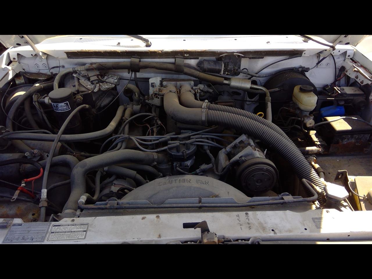 https://f005.backblazeb2.com/file/img-partshotlines-com/Inventory/EX94/Vehicle/160106_01.jpg