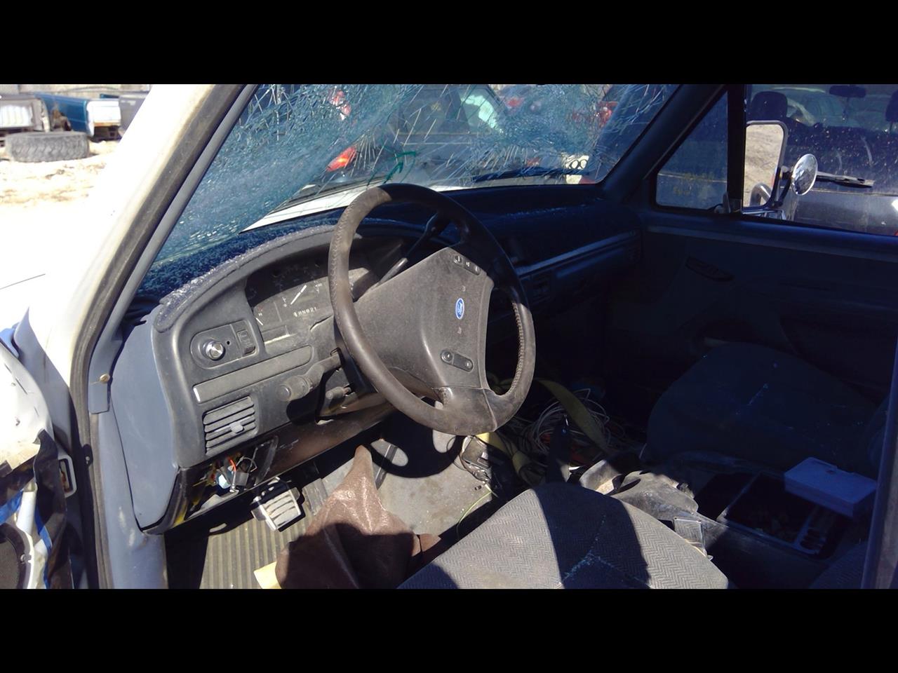 https://f005.backblazeb2.com/file/img-partshotlines-com/Inventory/EX94/Vehicle/160106_10.jpg