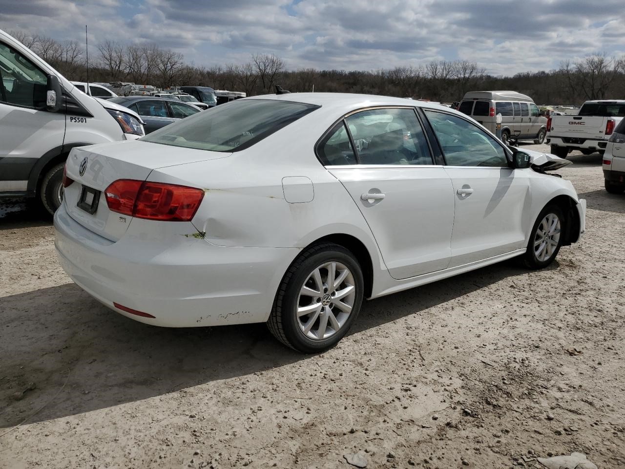 https://f005.backblazeb2.com/file/img-partshotlines-com/Inventory/EX94/Vehicle/161129_03.jpg