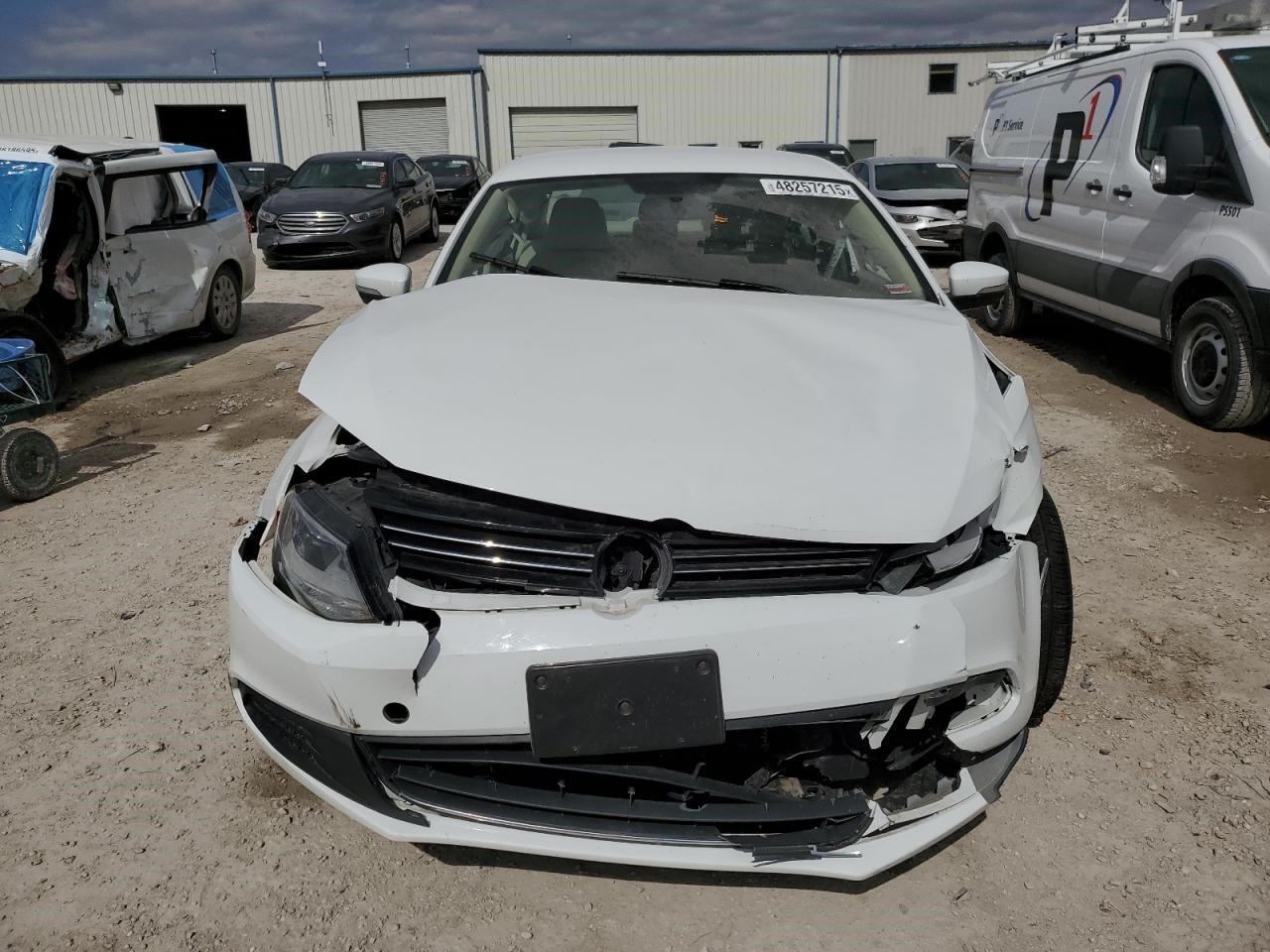 https://f005.backblazeb2.com/file/img-partshotlines-com/Inventory/EX94/Vehicle/161129_05.jpg