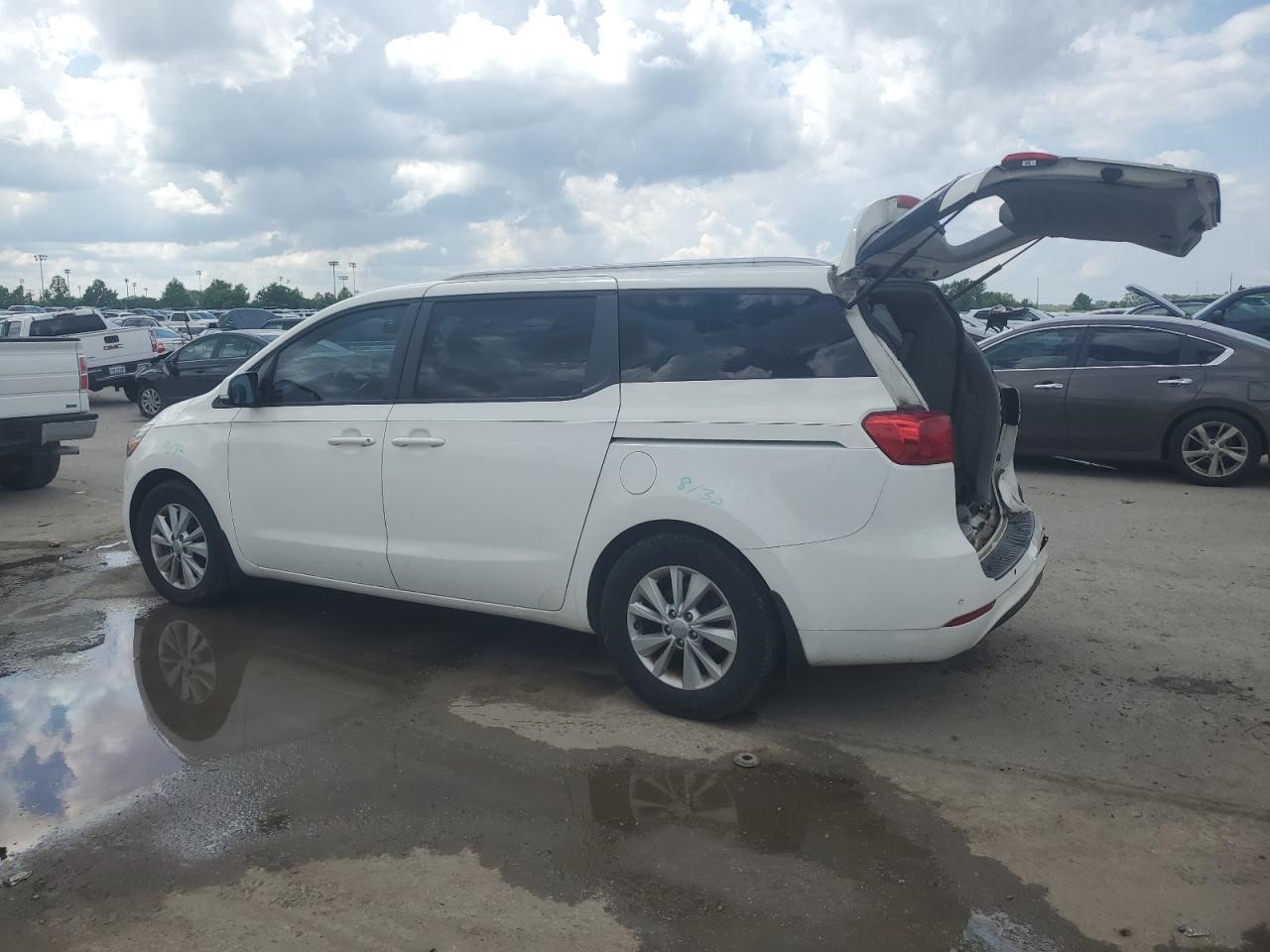 https://f005.backblazeb2.com/file/img-partshotlines-com/Inventory/EX94/Vehicle/161193_02.jpg