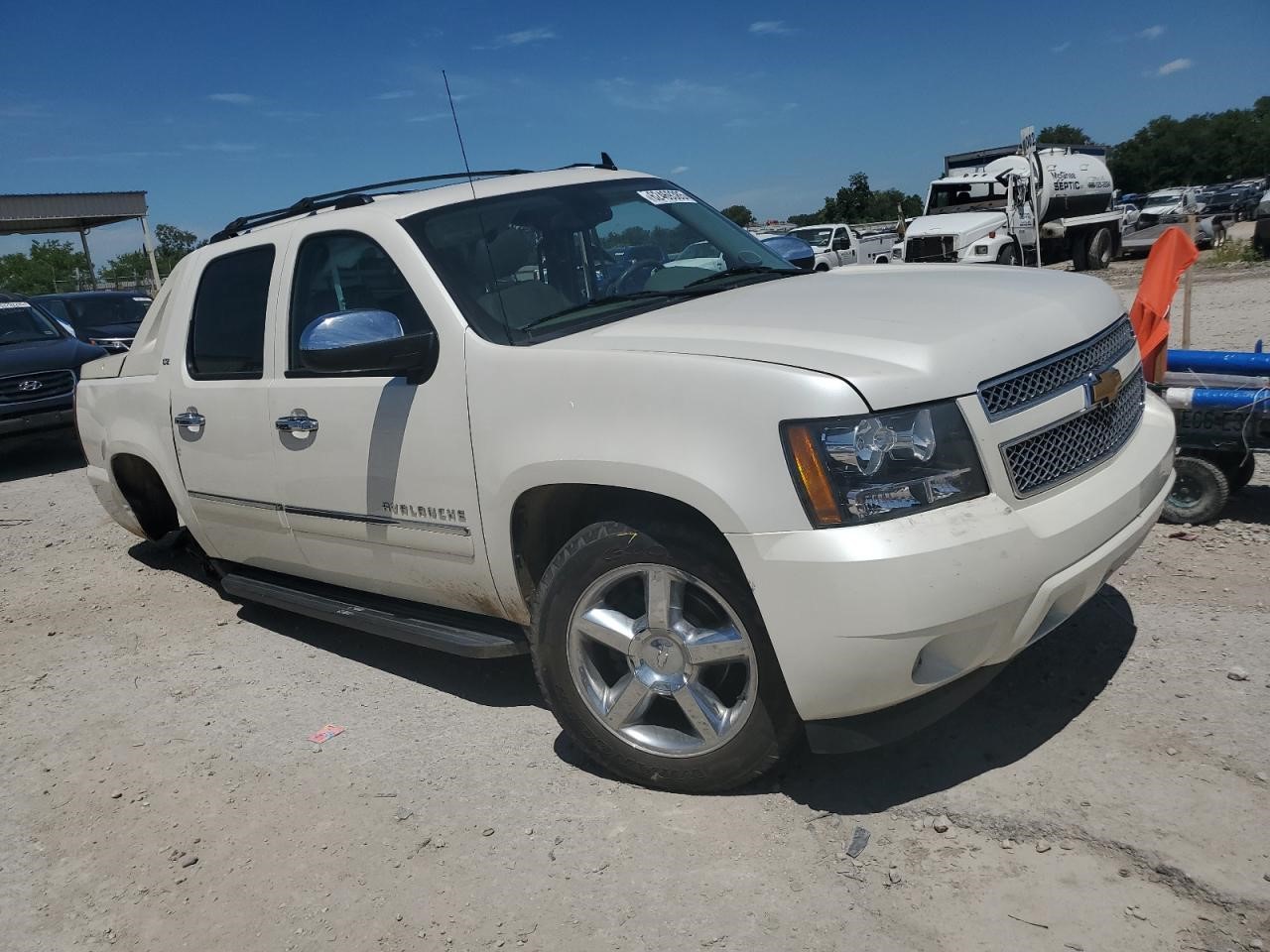 https://f005.backblazeb2.com/file/img-partshotlines-com/Inventory/EX94/Vehicle/161493_04.jpg
