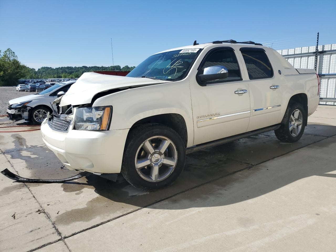 https://f005.backblazeb2.com/file/img-partshotlines-com/Inventory/EX94/Vehicle/161543_01.jpg