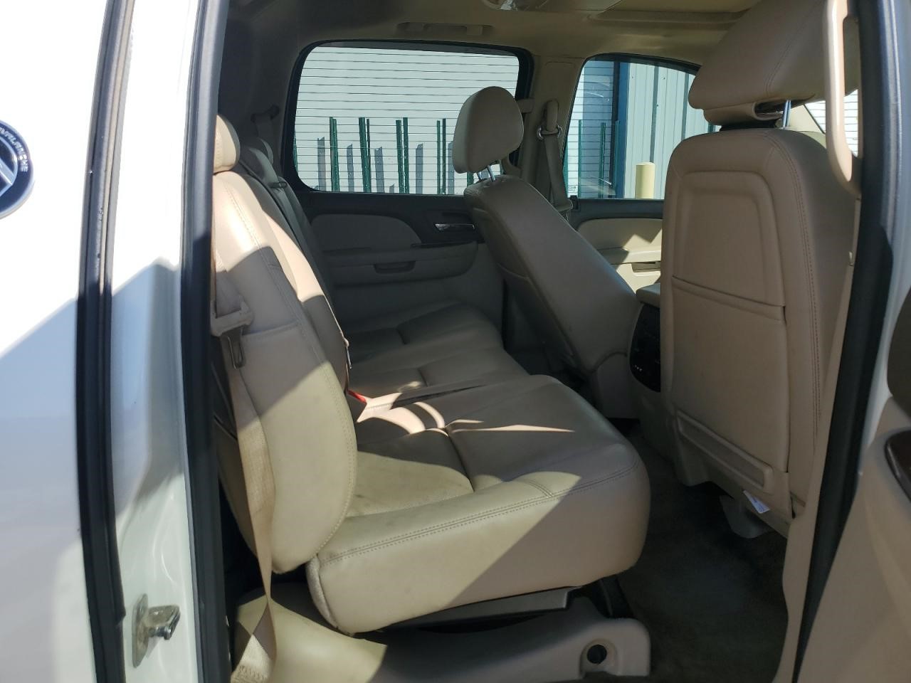 https://f005.backblazeb2.com/file/img-partshotlines-com/Inventory/EX94/Vehicle/161543_11.jpg