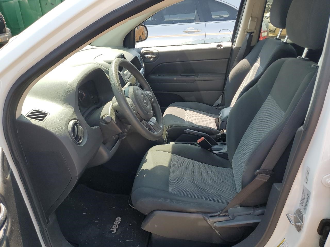 https://f005.backblazeb2.com/file/img-partshotlines-com/Inventory/EX94/Vehicle/162314_07.jpg