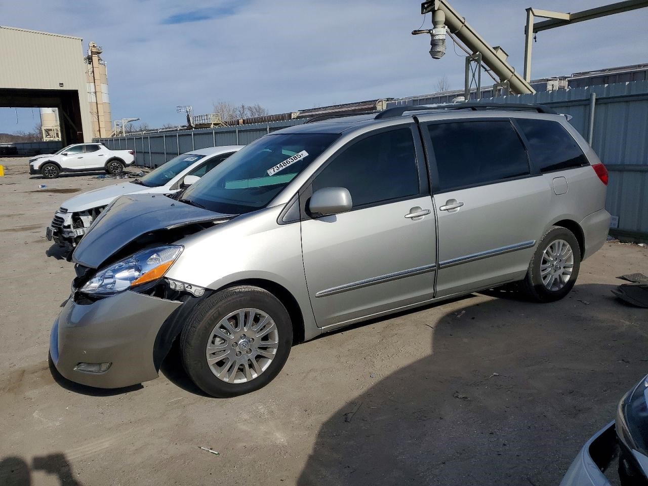 https://f005.backblazeb2.com/file/img-partshotlines-com/Inventory/EX94/Vehicle/162415_01.jpg