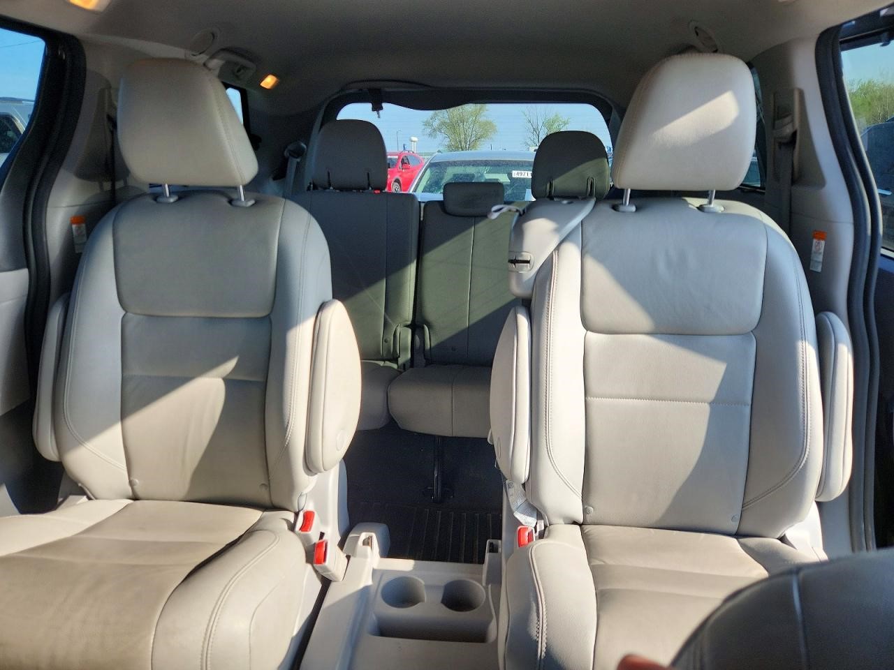 https://f005.backblazeb2.com/file/img-partshotlines-com/Inventory/EX94/Vehicle/162909_10.jpg