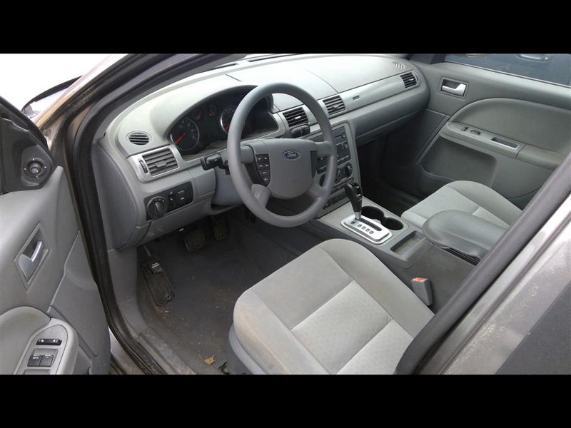 https://f005.backblazeb2.com/file/img-partshotlines-com/Inventory/EX941/Vehicle/5421_09.jpg