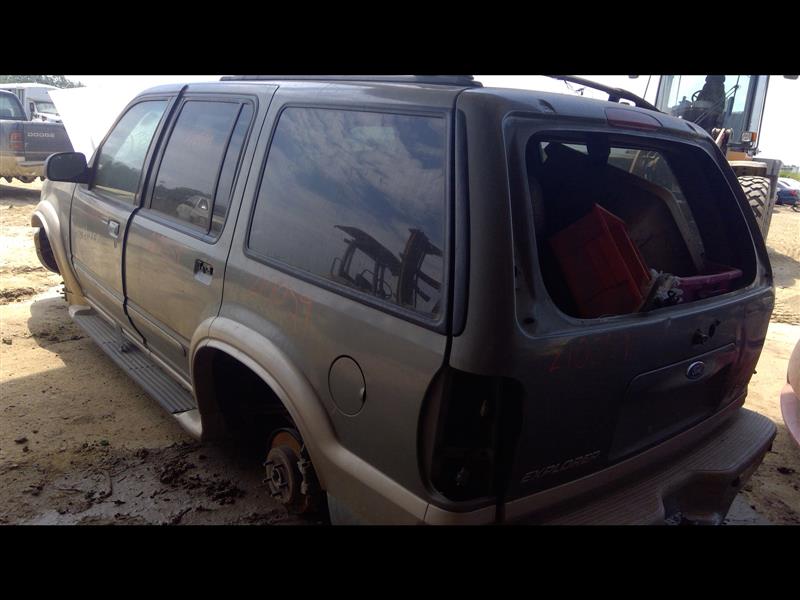 https://f005.backblazeb2.com/file/img-partshotlines-com/Inventory/EX941/Vehicle/5747_01.jpg
