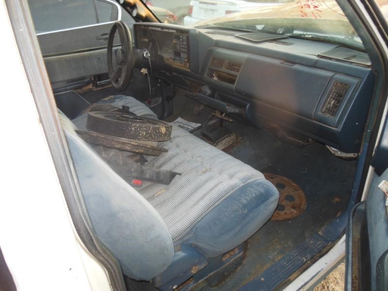 https://f005.backblazeb2.com/file/img-partshotlines-com/Inventory/EX941/Vehicle/5930_12.jpg