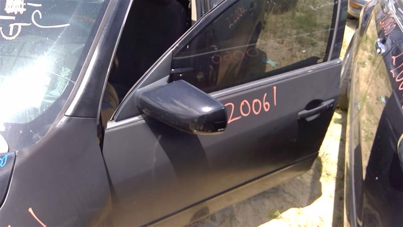 https://f005.backblazeb2.com/file/img-partshotlines-com/Inventory/EX941/Vehicle/5968_06.jpg