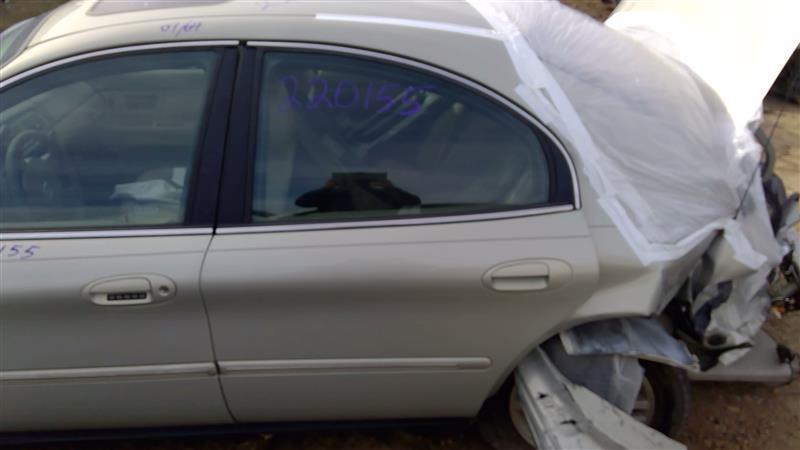 https://f005.backblazeb2.com/file/img-partshotlines-com/Inventory/EX941/Vehicle/6063_11.jpg