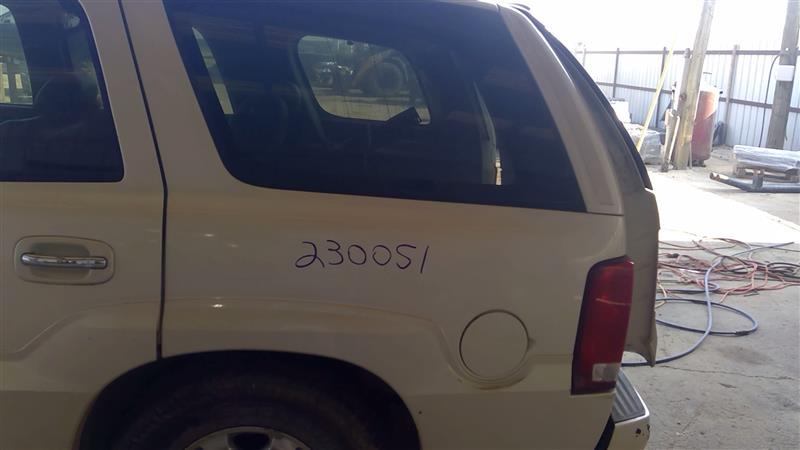 https://f005.backblazeb2.com/file/img-partshotlines-com/Inventory/EX941/Vehicle/6173_09.jpg