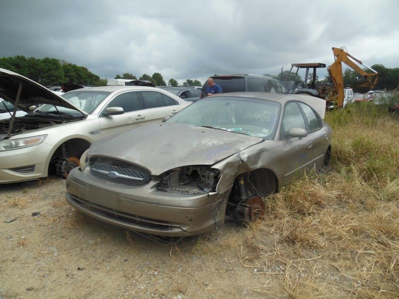 https://f005.backblazeb2.com/file/img-partshotlines-com/Inventory/EX941/Vehicle/6235_06.jpg