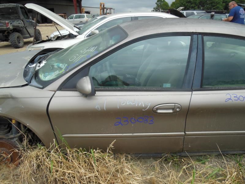 https://f005.backblazeb2.com/file/img-partshotlines-com/Inventory/EX941/Vehicle/6235_10.jpg