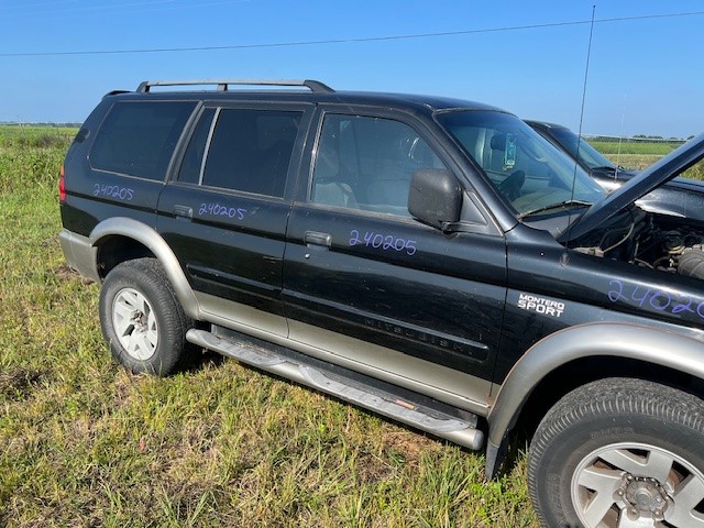 https://f005.backblazeb2.com/file/img-partshotlines-com/Inventory/EX941/Vehicle/6698_02.jpg