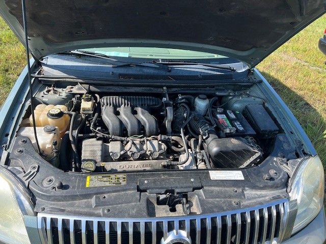 https://f005.backblazeb2.com/file/img-partshotlines-com/Inventory/EX941/Vehicle/6706_06.jpg