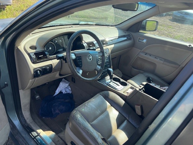 https://f005.backblazeb2.com/file/img-partshotlines-com/Inventory/EX941/Vehicle/6706_12.jpg