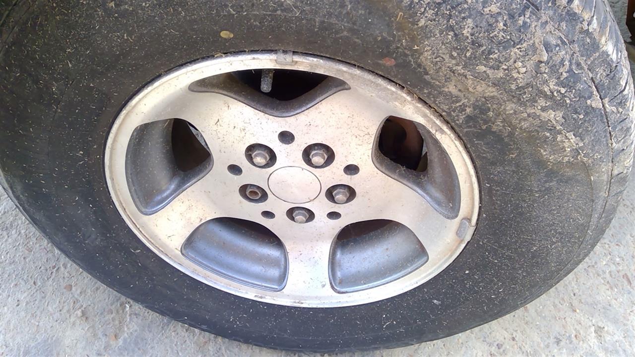 https://f005.backblazeb2.com/file/img-partshotlines-com/Inventory/EX941/Vehicle/6757_09.jpg