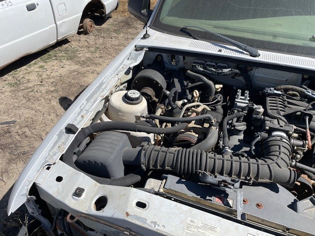 https://f005.backblazeb2.com/file/img-partshotlines-com/Inventory/EX941/Vehicle/6774_02.jpg
