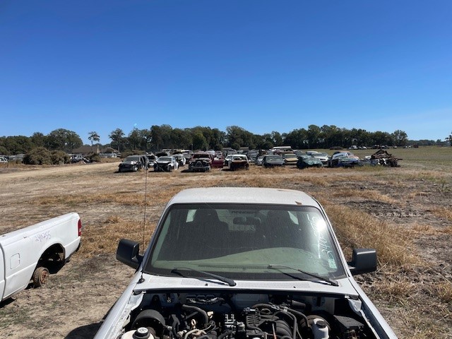 https://f005.backblazeb2.com/file/img-partshotlines-com/Inventory/EX941/Vehicle/6774_06.jpg