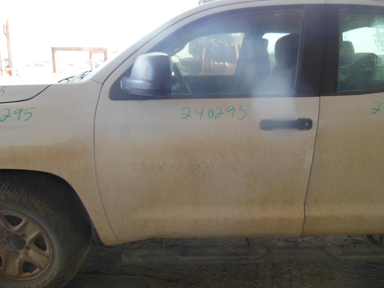 https://f005.backblazeb2.com/file/img-partshotlines-com/Inventory/EX941/Vehicle/6794_11.jpg