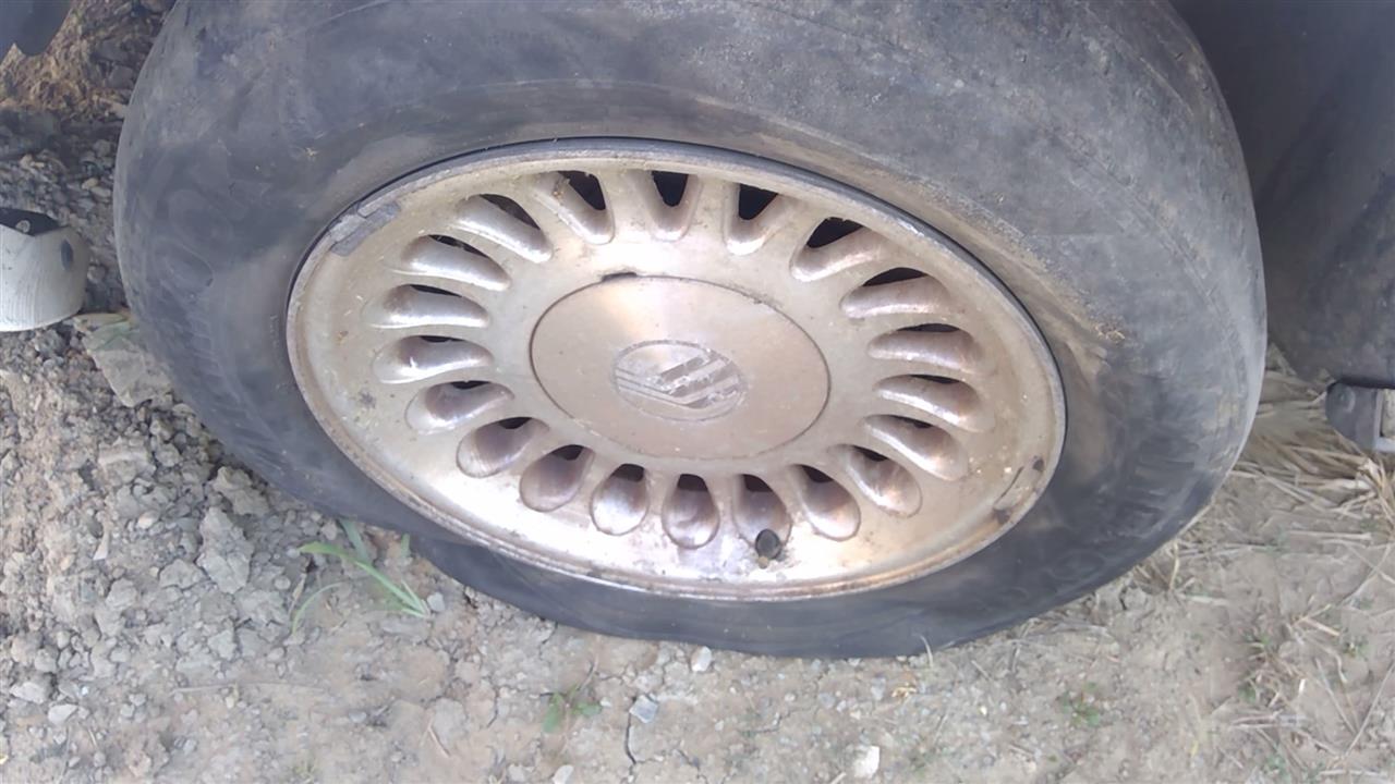 https://f005.backblazeb2.com/file/img-partshotlines-com/Inventory/EX941/Vehicle/6796_09.jpg