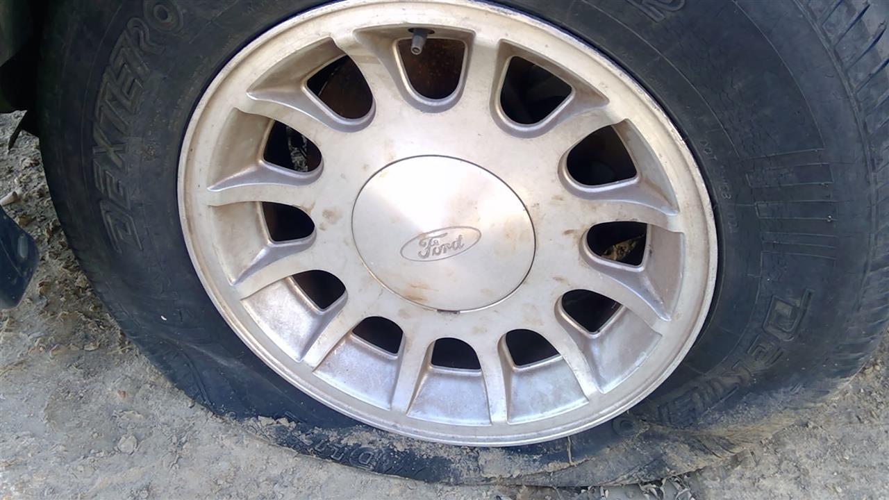https://f005.backblazeb2.com/file/img-partshotlines-com/Inventory/EX941/Vehicle/6817_10.jpg